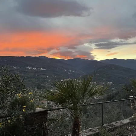 Host4u - Cuccarello With Stunning View On The Valley