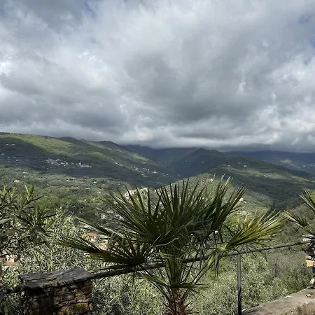 Villa Host4u - Cuccarello With Stunning View On The Valley